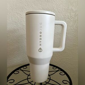 40oz HydroJug Traveler - Cream